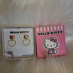 NEW Hello Kitty Gold Plated w/Heart Shaped Crystal Dangles‎